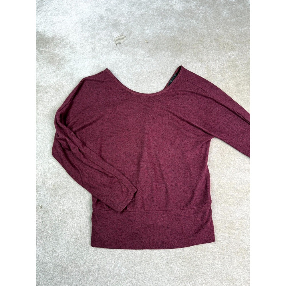 White House Black Market Knit Blouse Womens Medium Burgundy Soft Twist Front